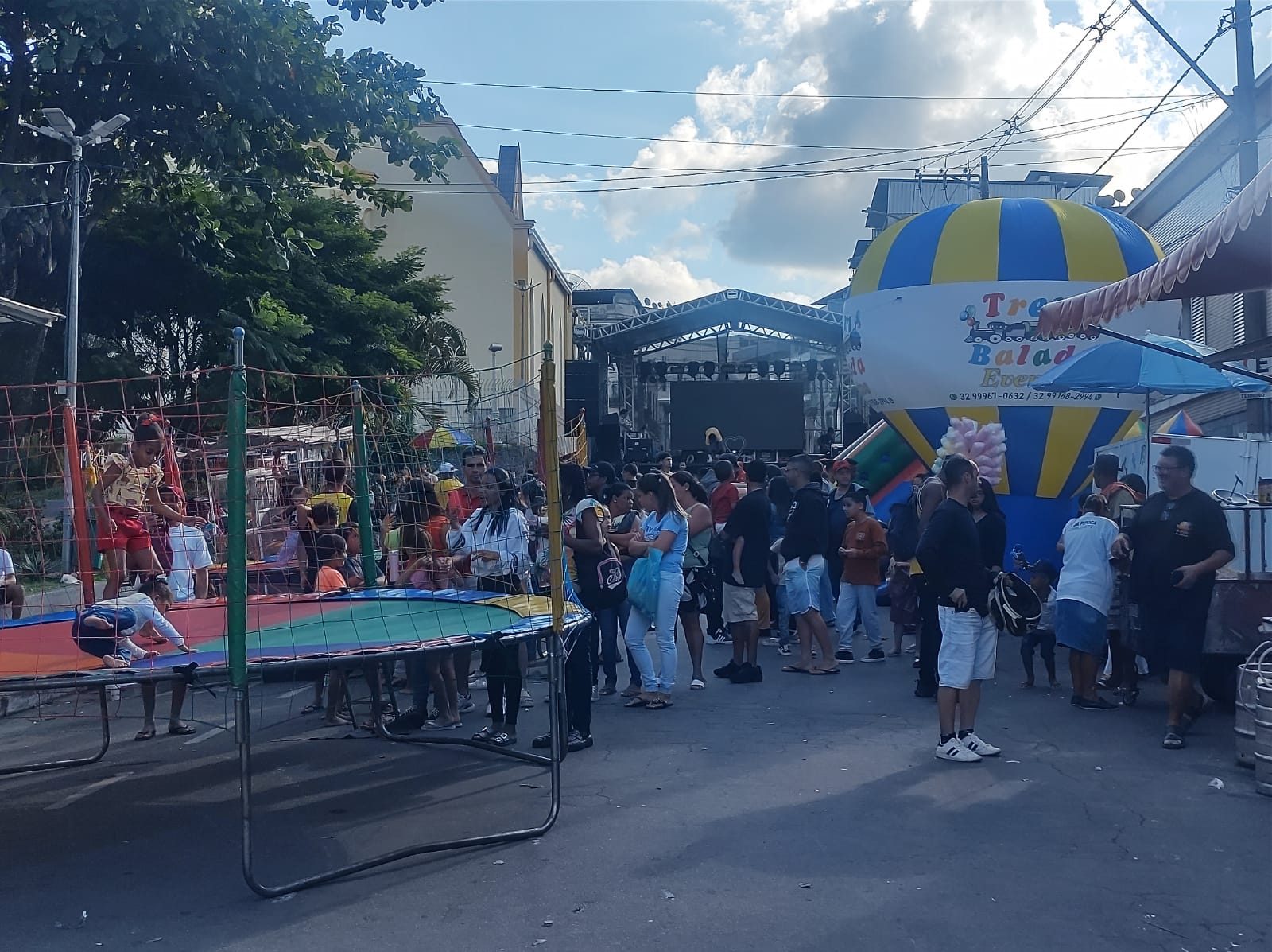 Dia do Trabalhador é marcado por atrações infantis no Centro de Santos Dumont